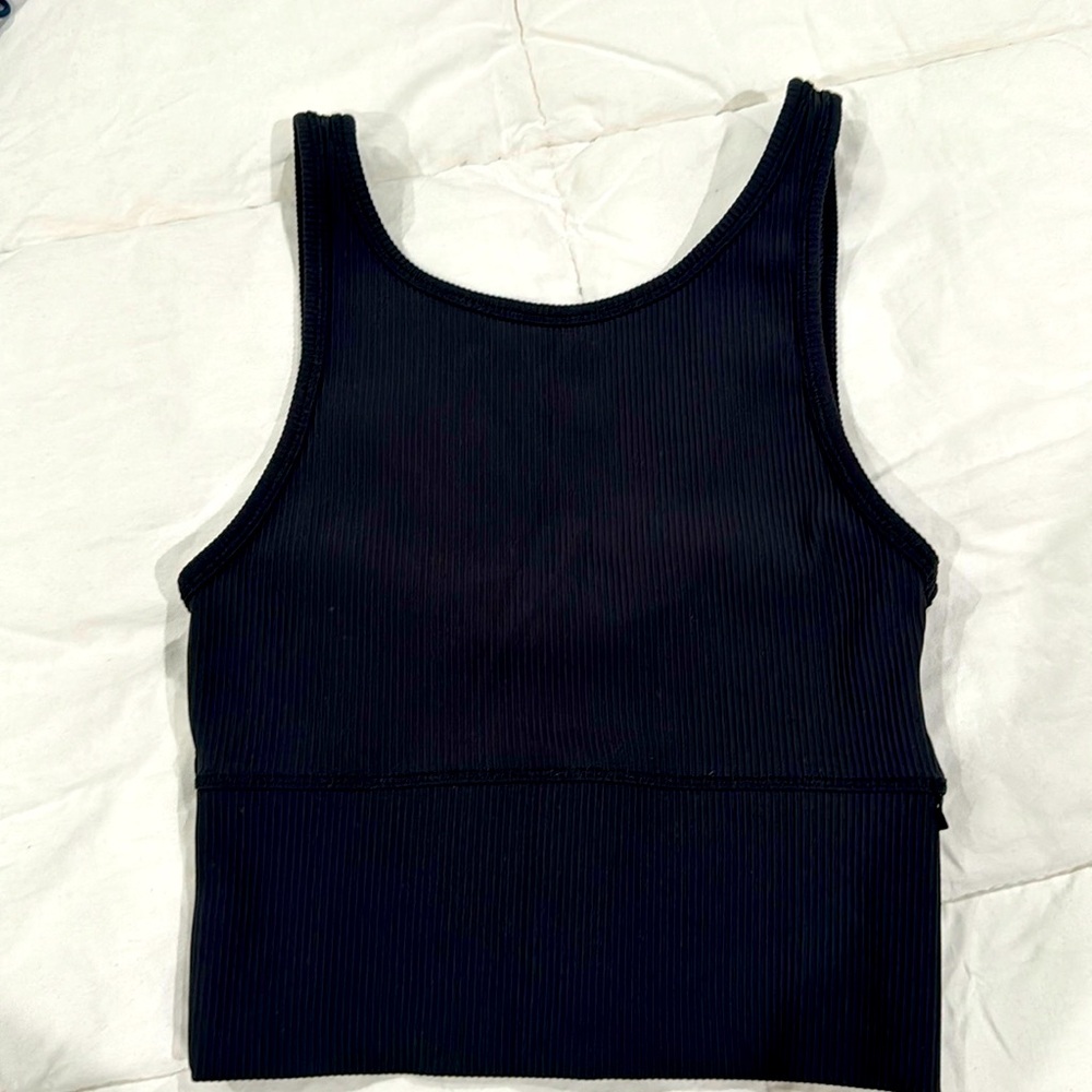 Sport bra size 4
